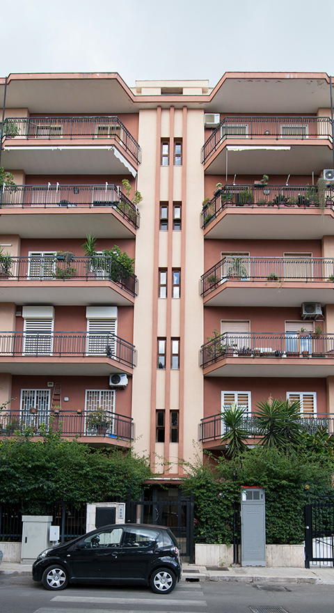 Via Petroni